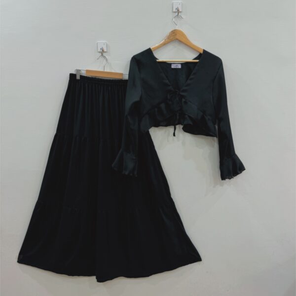 Black basic skirt with tie up top