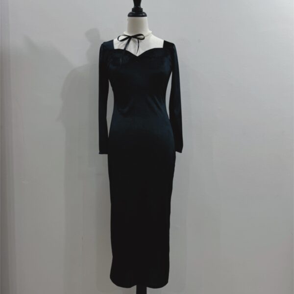 Sweetheart Neck Dress